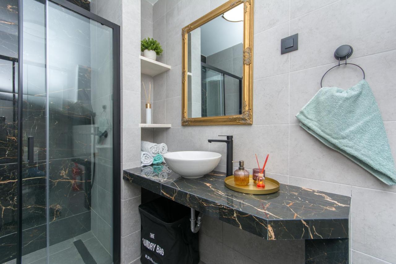 Sapphire Studio Apartment With Free Private Parking Дубровник Экстерьер фото