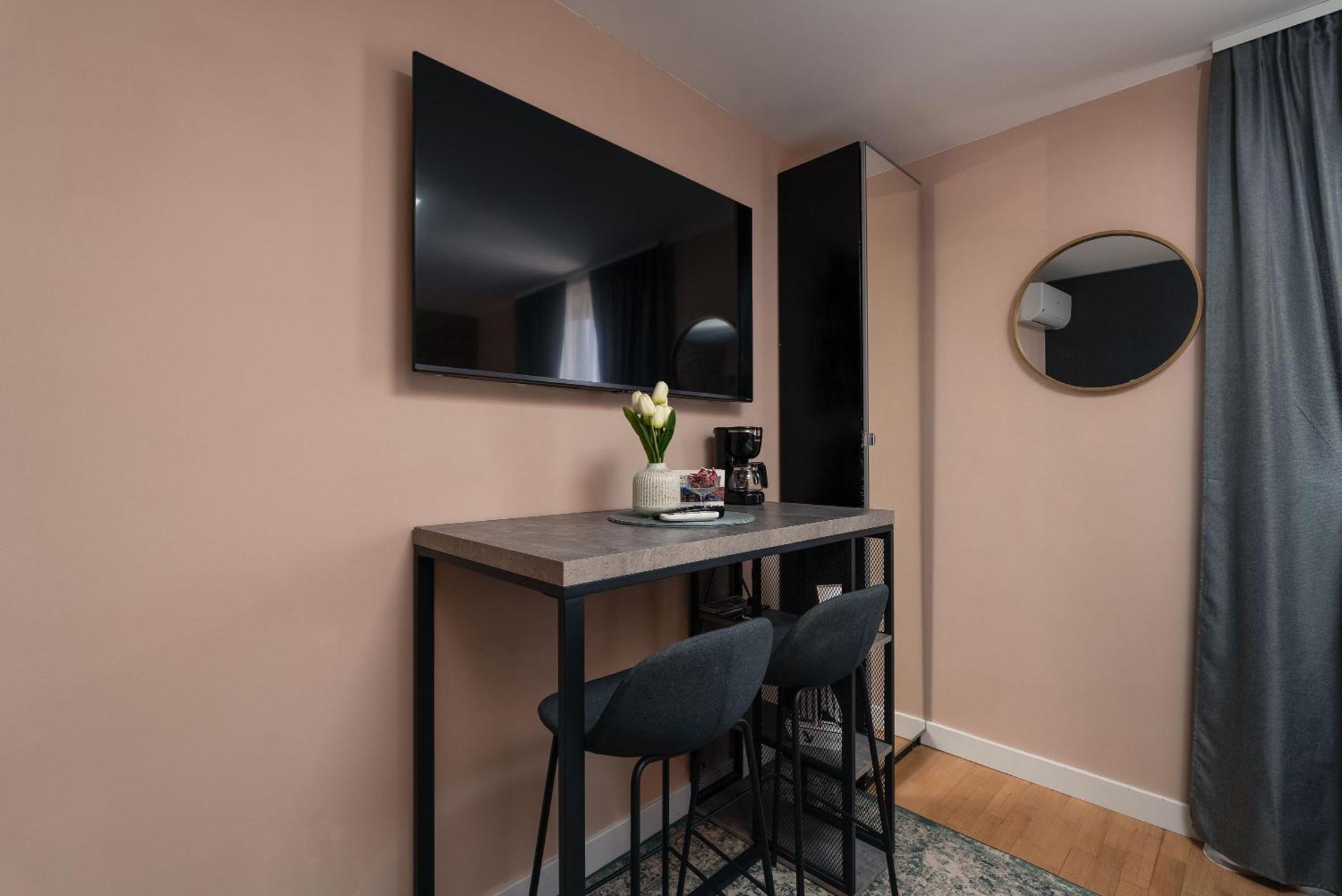 Sapphire Studio Apartment With Free Private Parking Дубровник Экстерьер фото